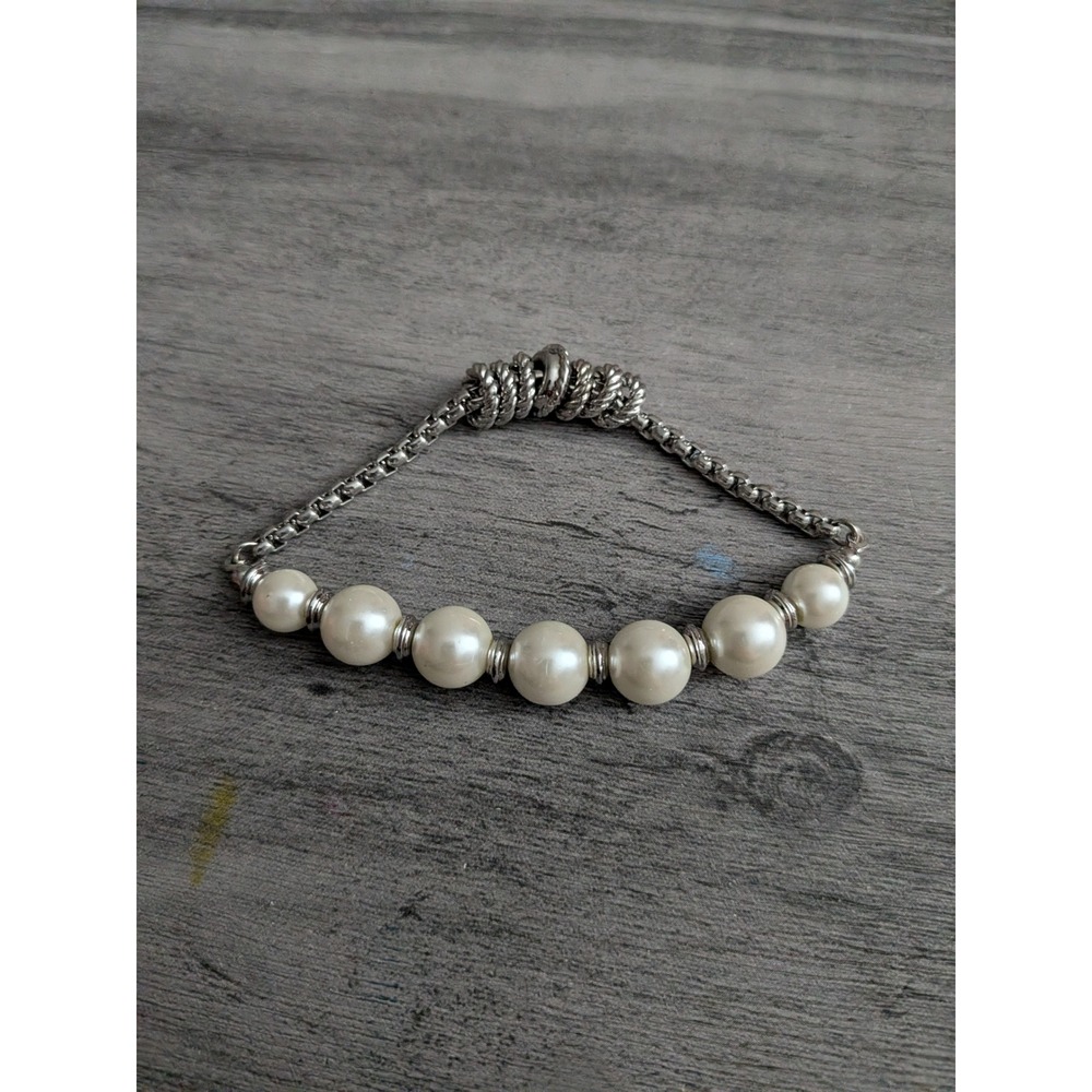 Womens Silver Tone Faux Pearl Box Chain Bracelet with Coiled Slide Clasp Cream